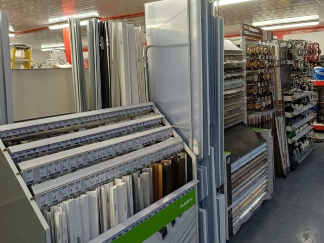New Diy pre-cut Panels & Profiles for many diy projects around the home & garden, now available at @tommywilliamsonlandscaping #dssupplies #alberts #diy 👈🏻