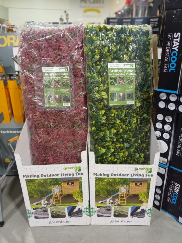Greenfx hedge screening with UV protection now available @mccanns_dublin #gardenscreening #diy #greenfx #homedecor #balconygarden